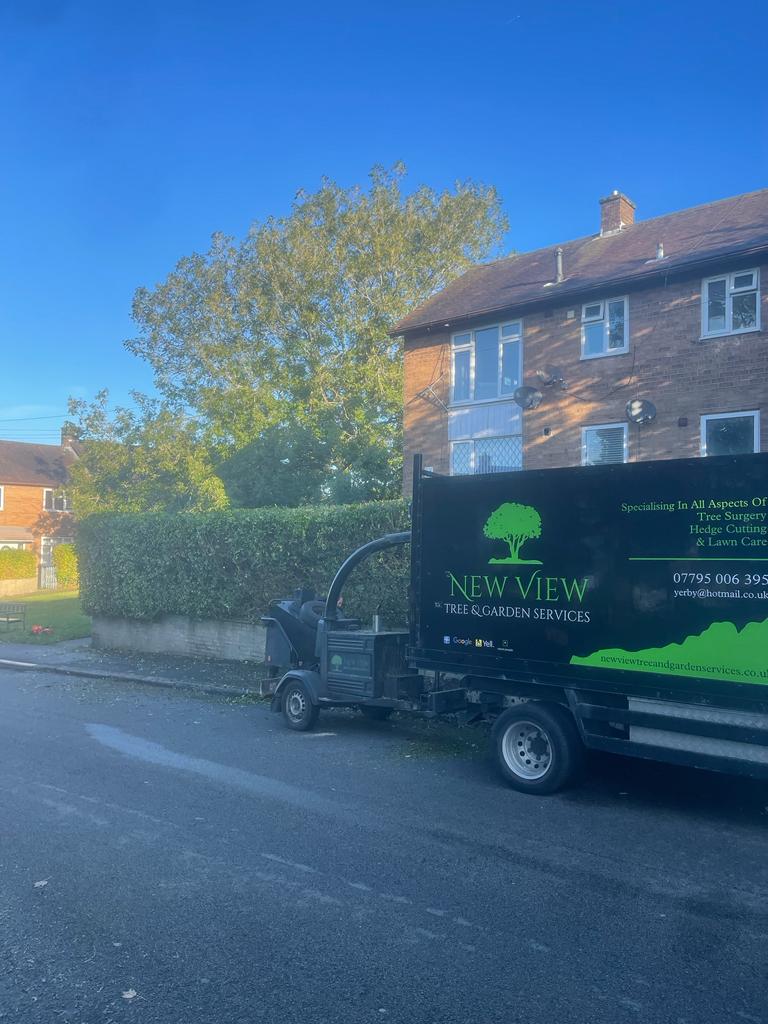 Glossop gardening services